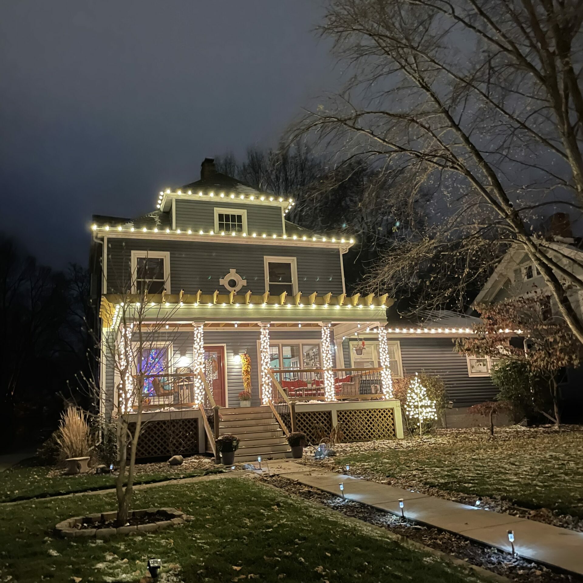 Christmas Lightning services in Pekin Illinois Christmas Lightning services in Pekin Illinois